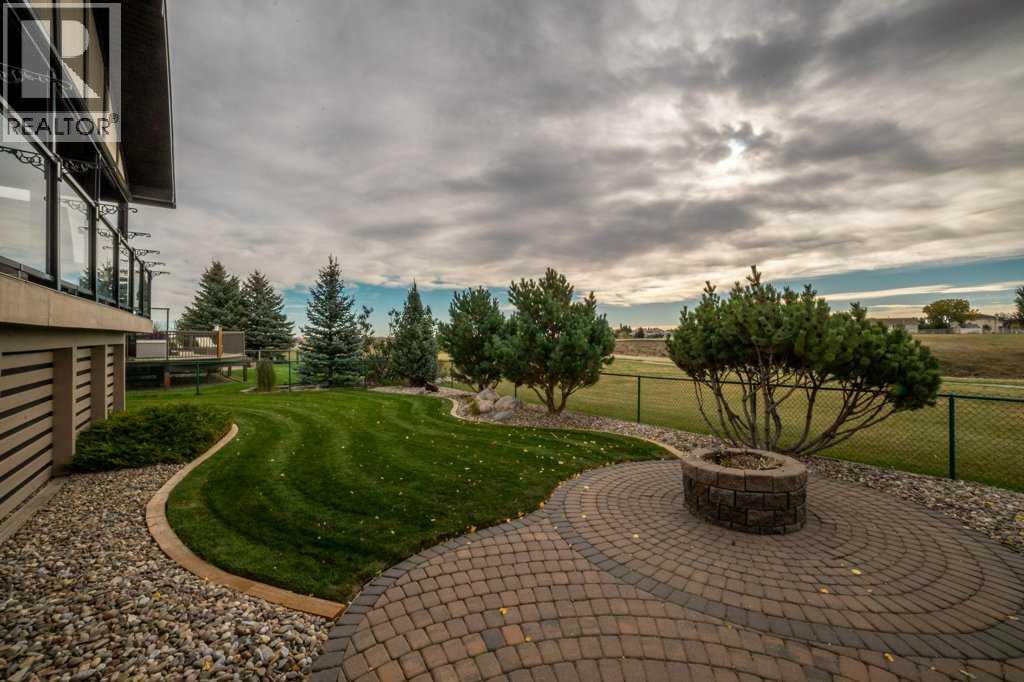 56 Canyoncrest Point W