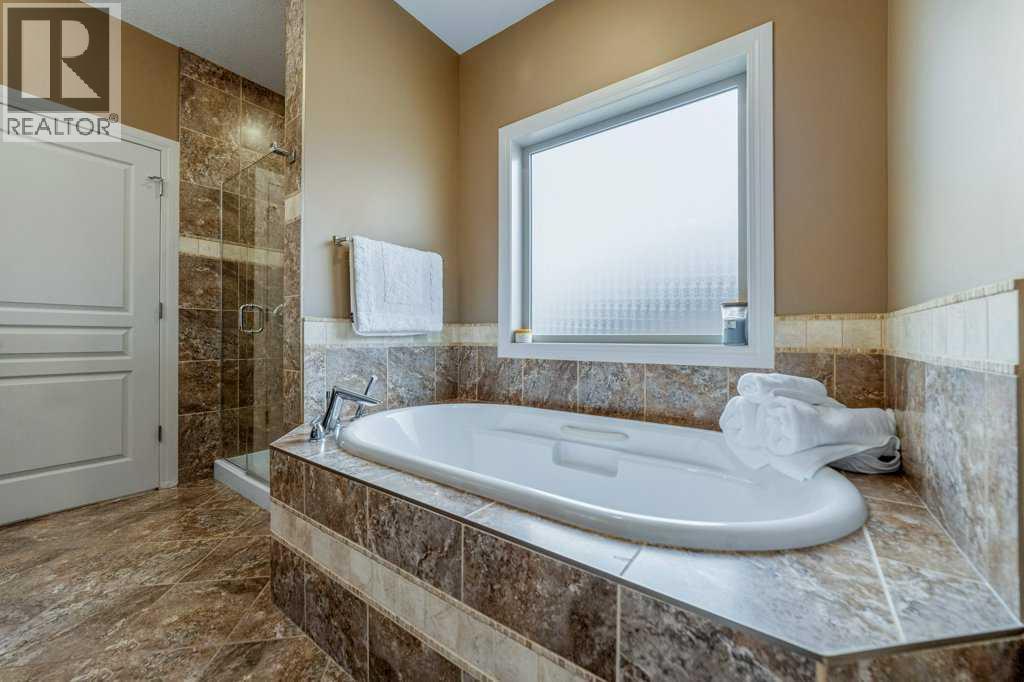 56 Canyoncrest Point W