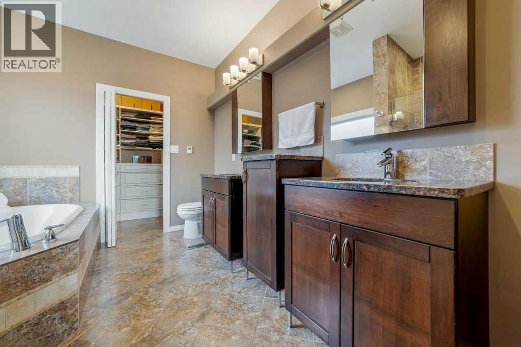 56 Canyoncrest Point W