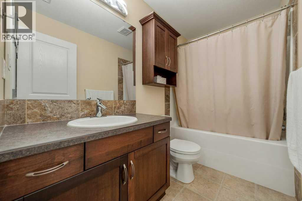 56 Canyoncrest Point W