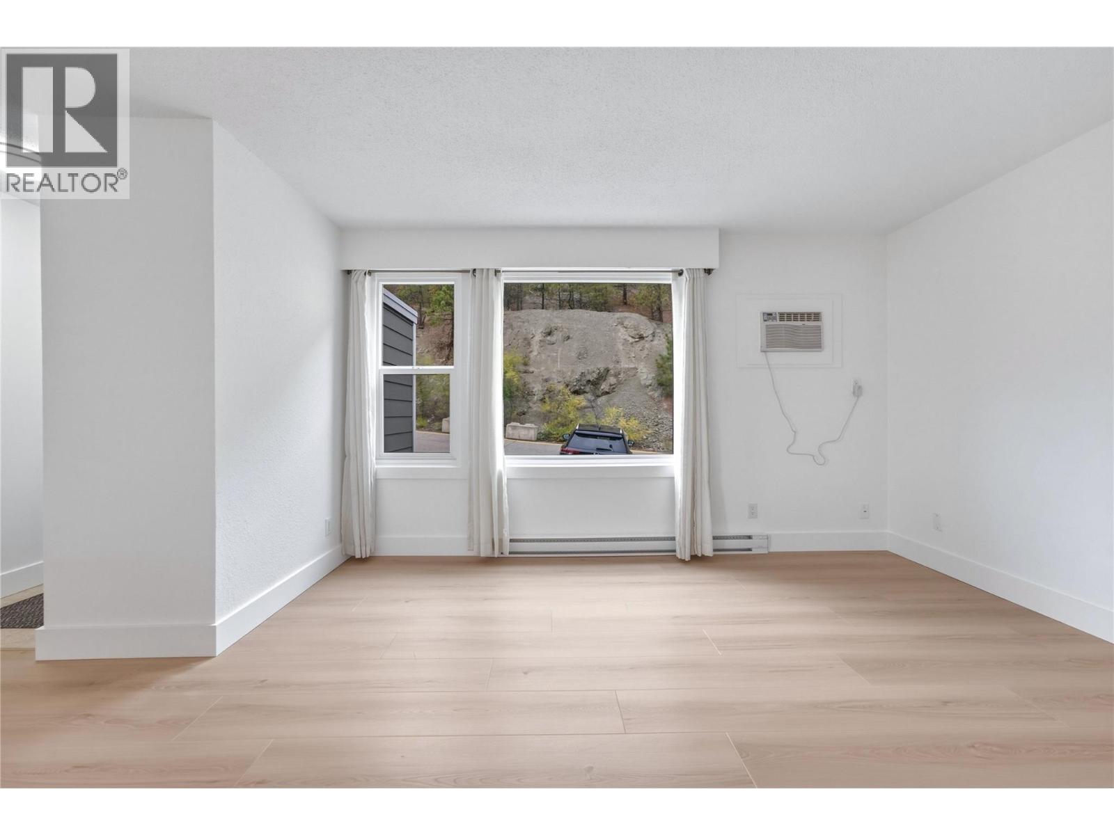 3800 40 Avenue Unit# 40