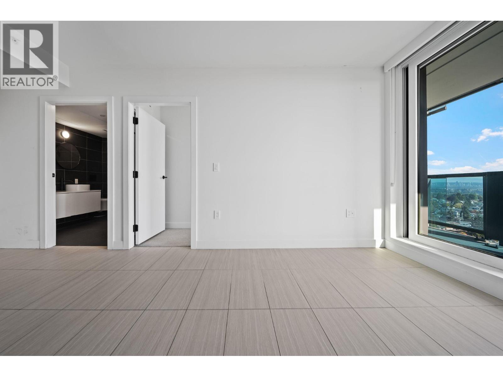 2504 5058 Joyce Street, Vancouver, British Columbia  V5R 0J9 - Photo 5 - R3173162