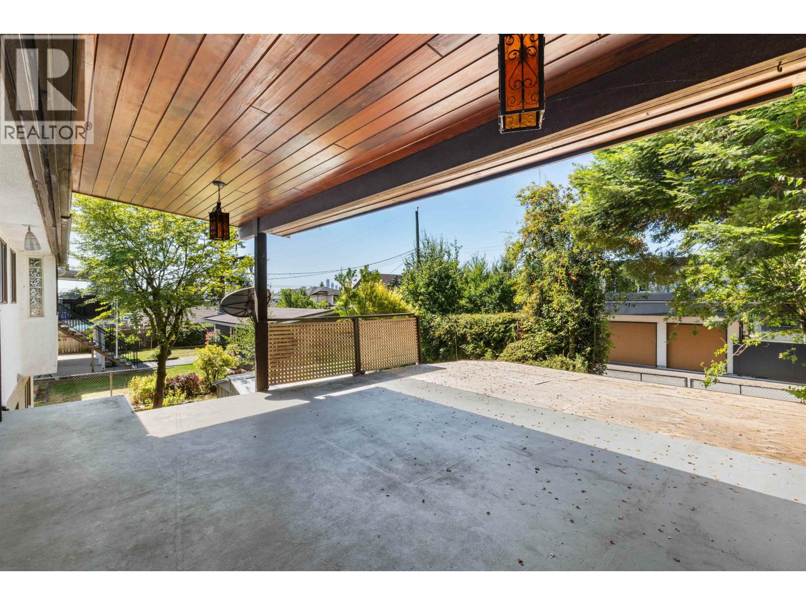 2019 PAULUS CRESCENT