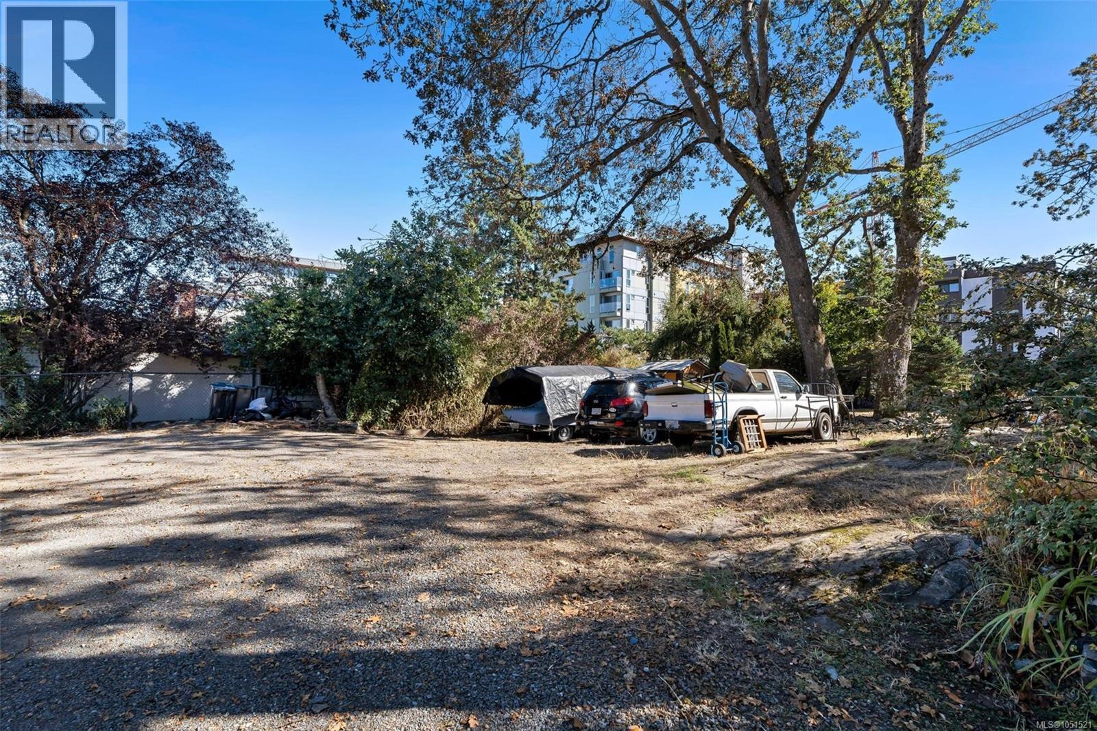847 Old Esquimalt Rd