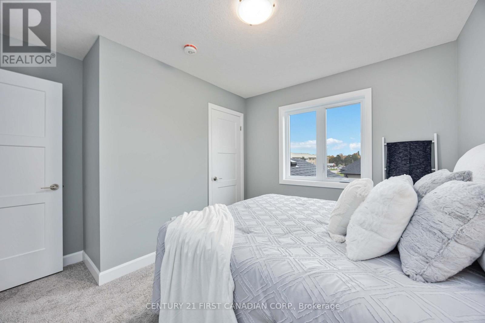 5 Postma Crescent, North Middlesex, Ontario  N0M 1A0 - Photo 16 - X13843006
