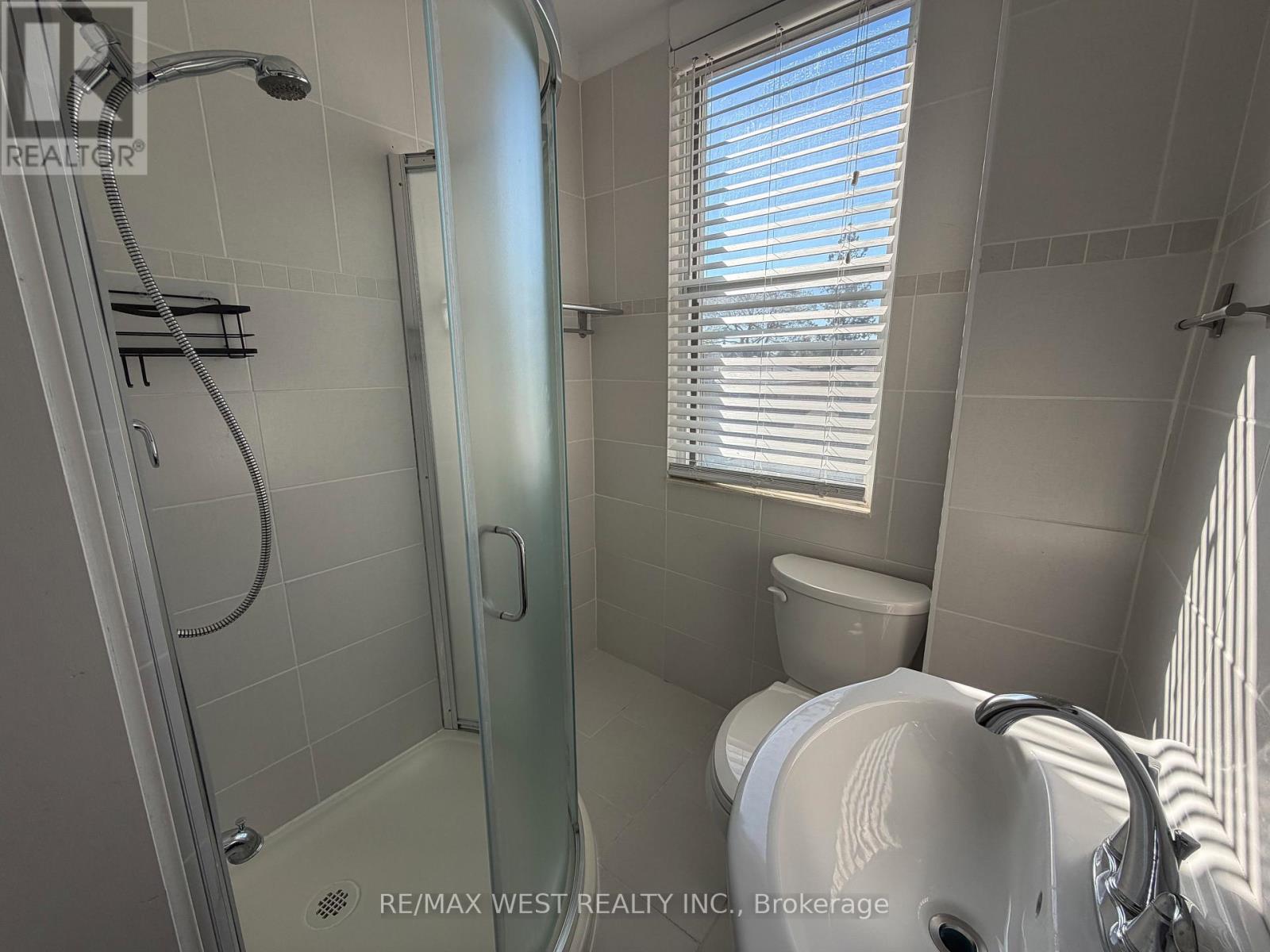 231 Rosemount Avenue, Toronto, Ontario  M6H 2N2 - Photo 11 - W13715440