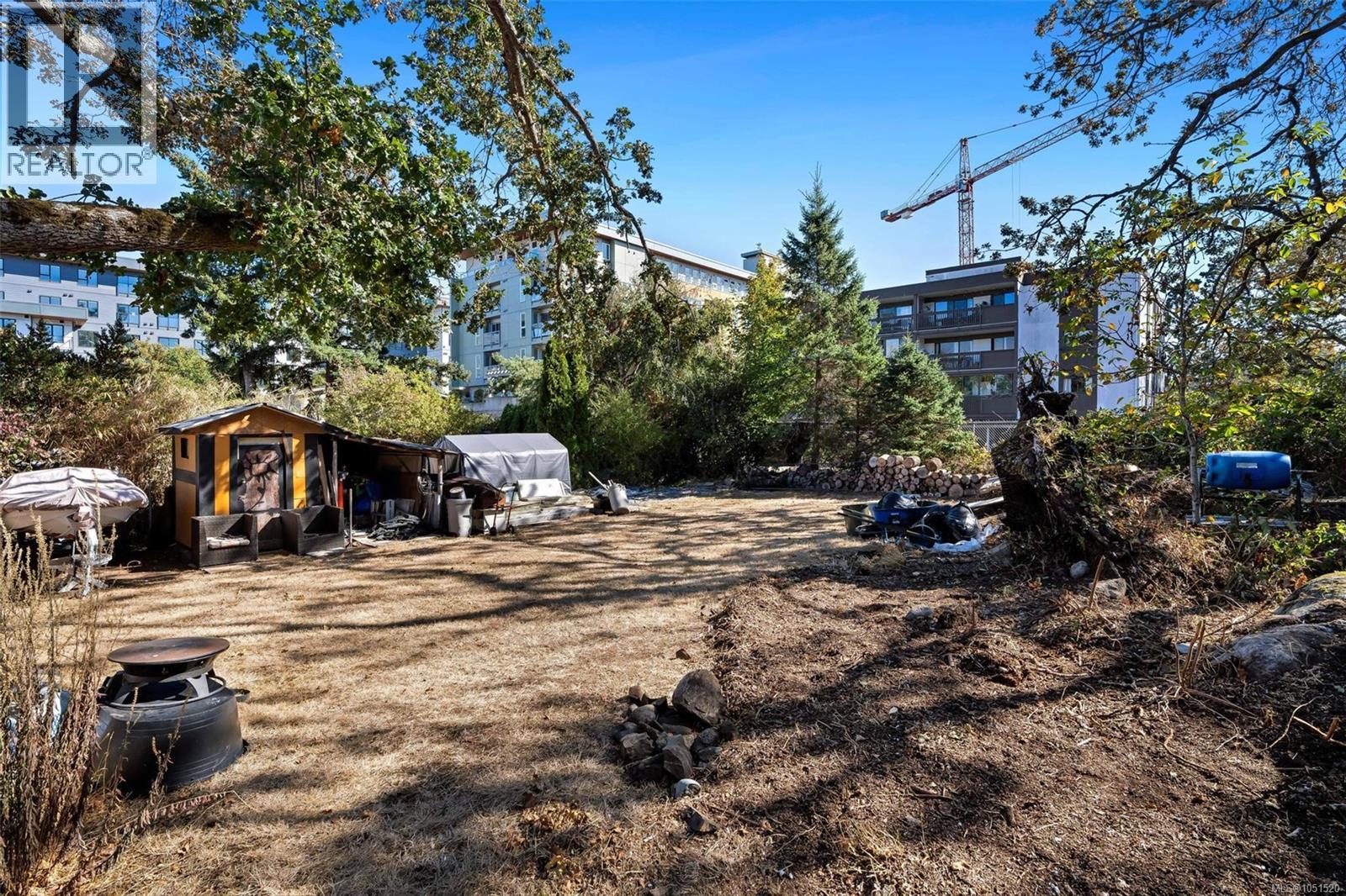 847 Old Esquimalt Rd