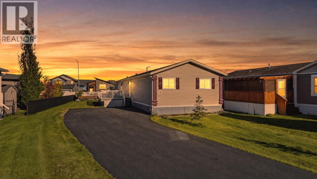 98, 15 Mackenzie Ranch Way, Lacombe, Alberta  T4L 0B4 - Photo 30 - A2349999