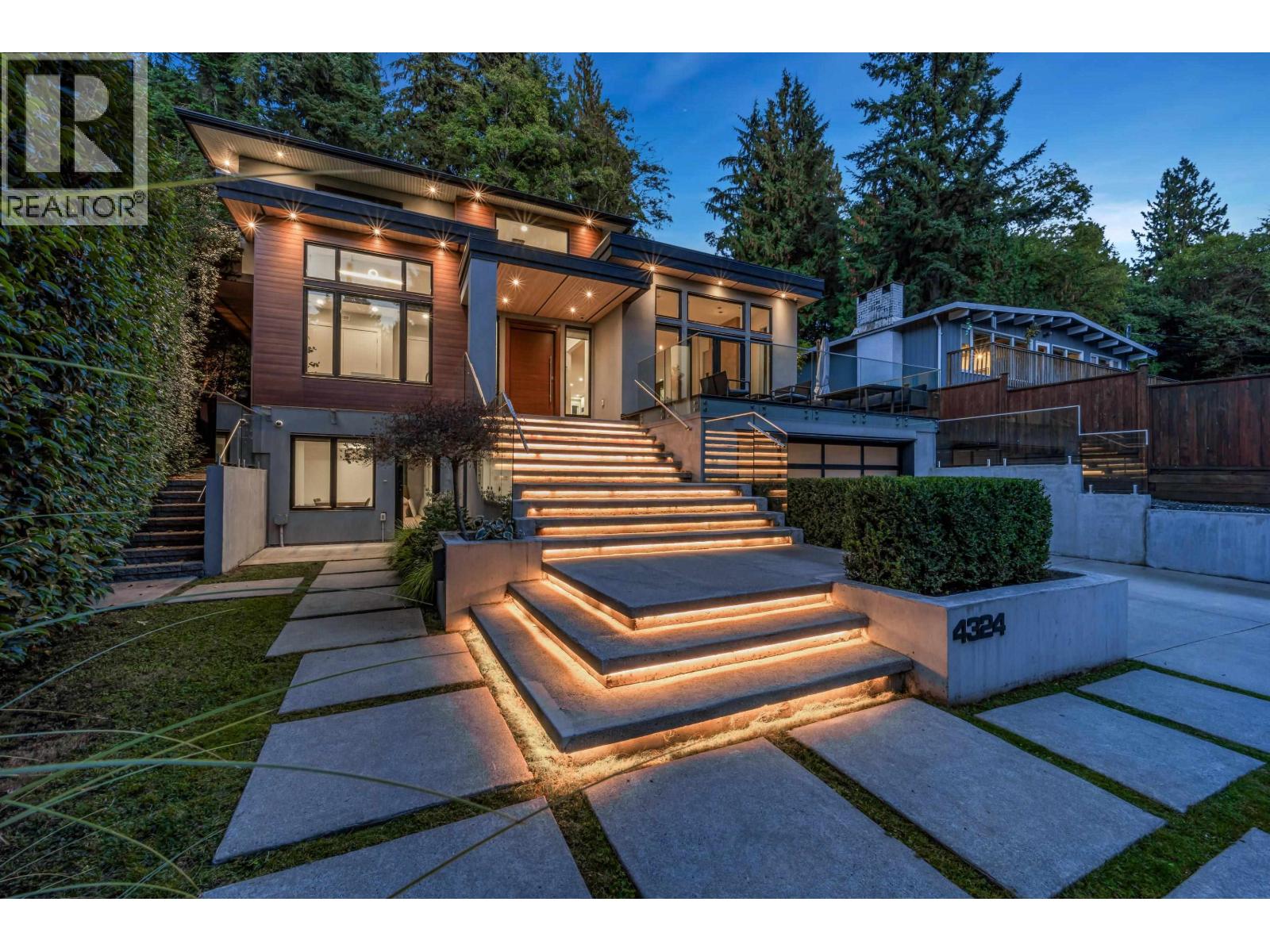 4324 Glencanyon Drive, North Vancouver, British Columbia  V7N 4B3 - Photo 6 - R3172912