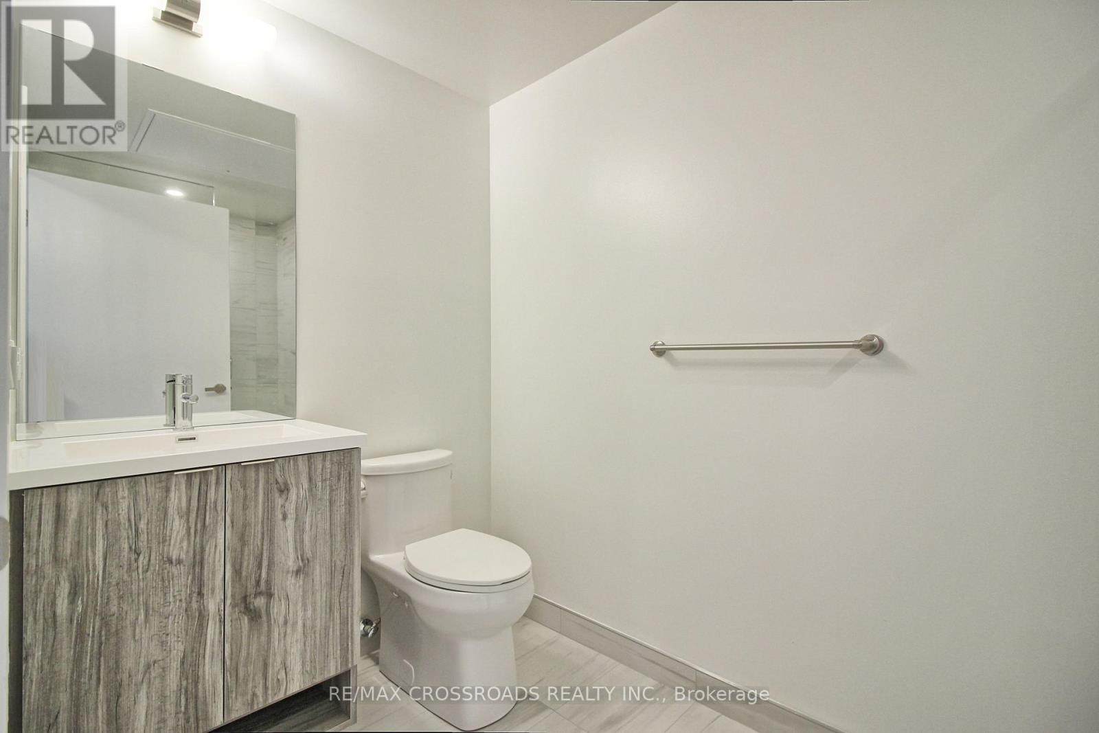 7206 - 138 Downes Street, Toronto, Ontario  M5E 0E4 - Photo 12 - C13869886