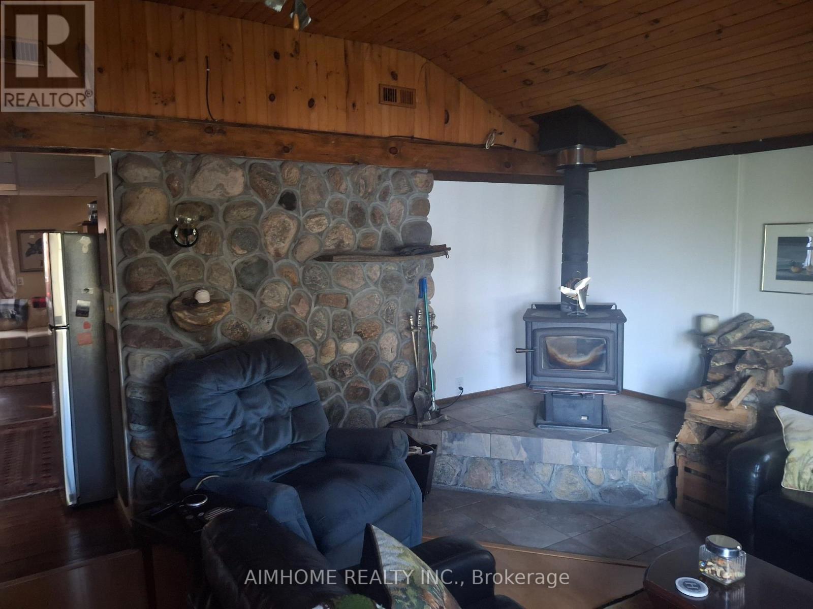 18 Ahmic Lake Road, Magnetawan, Ontario  P0A 1A0 - Photo 17 - X13859736