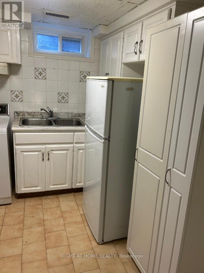 27 Wingfield Place E, Hamilton, Ontario  L9C 7E9 - Photo 31 - X13867772