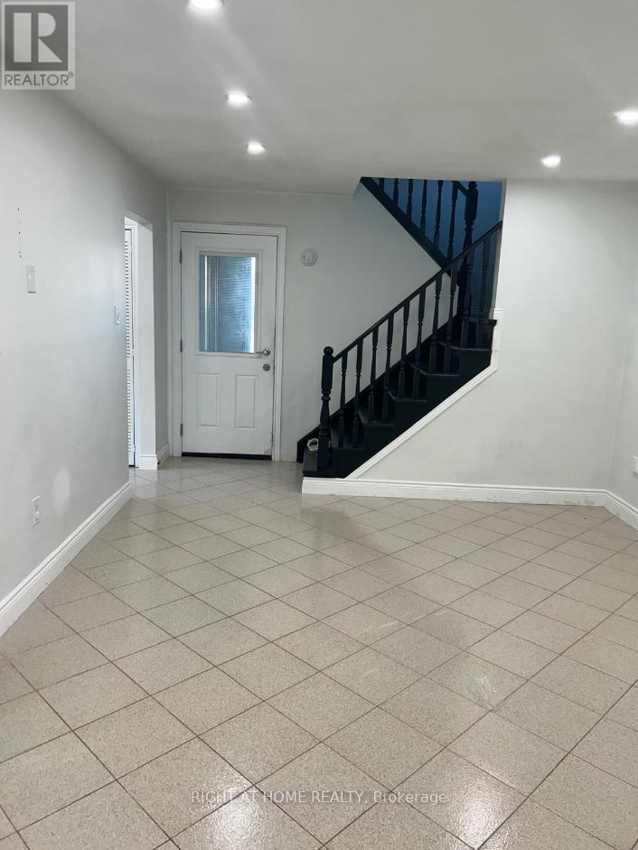 27 Wingfield Place E, Hamilton, Ontario  L9C 7E9 - Photo 9 - X13867772