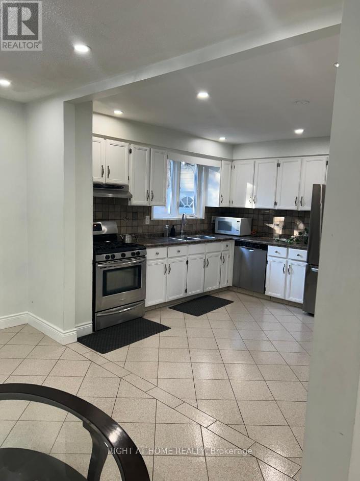 27 Wingfield Place E, Hamilton, Ontario  L9C 7E9 - Photo 7 - X13867772