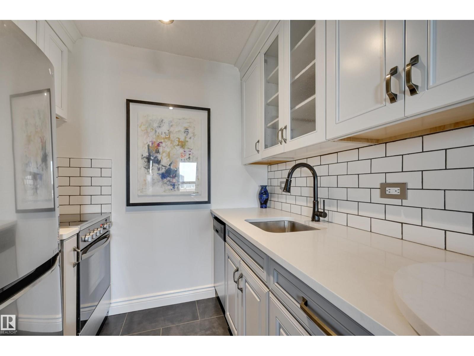 #1505 10140 120 ST NW