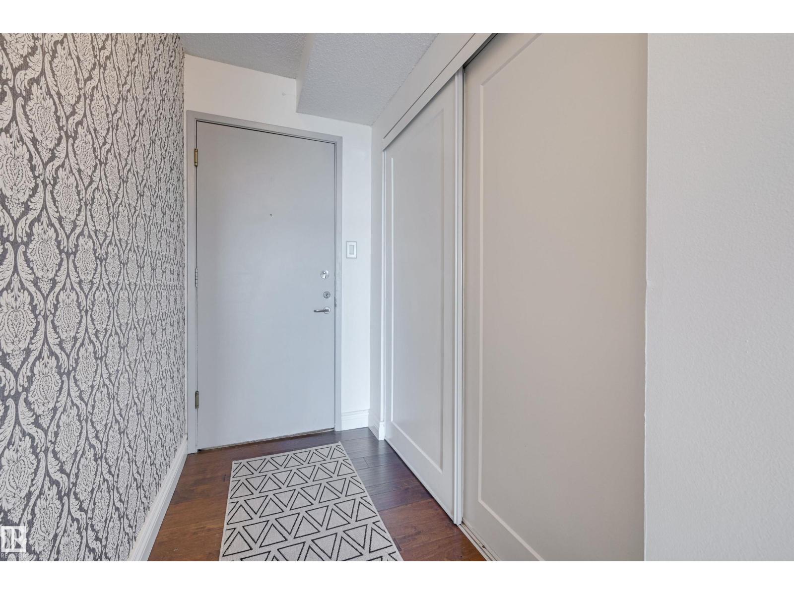 #1505 10140 120 ST NW