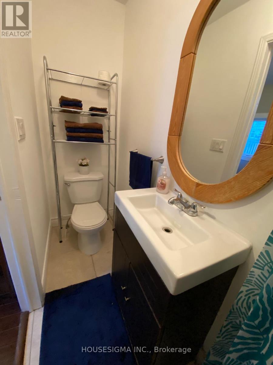 Main #1 - 104 Pembroke Street, Toronto, Ontario  M5A 2N8 - Photo 11 - C13869906