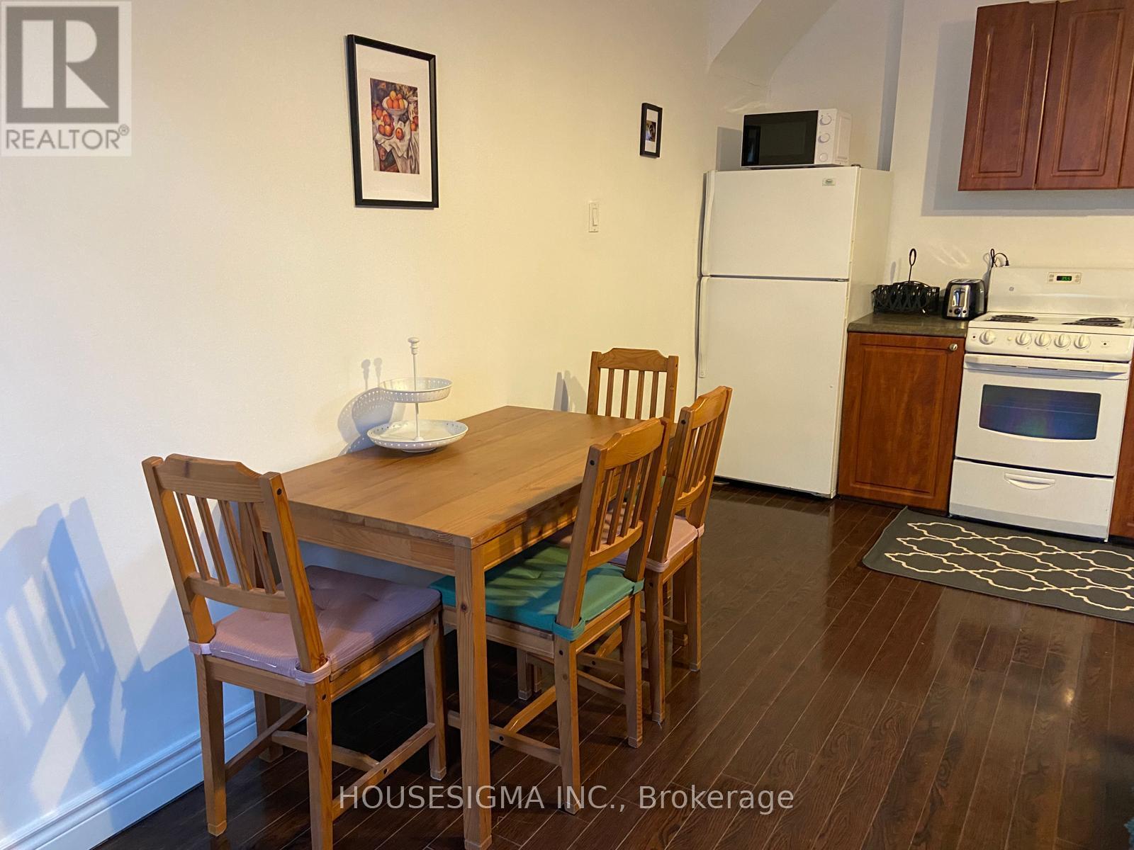 Main #1 - 104 Pembroke Street, Toronto, Ontario  M5A 2N8 - Photo 5 - C13869906