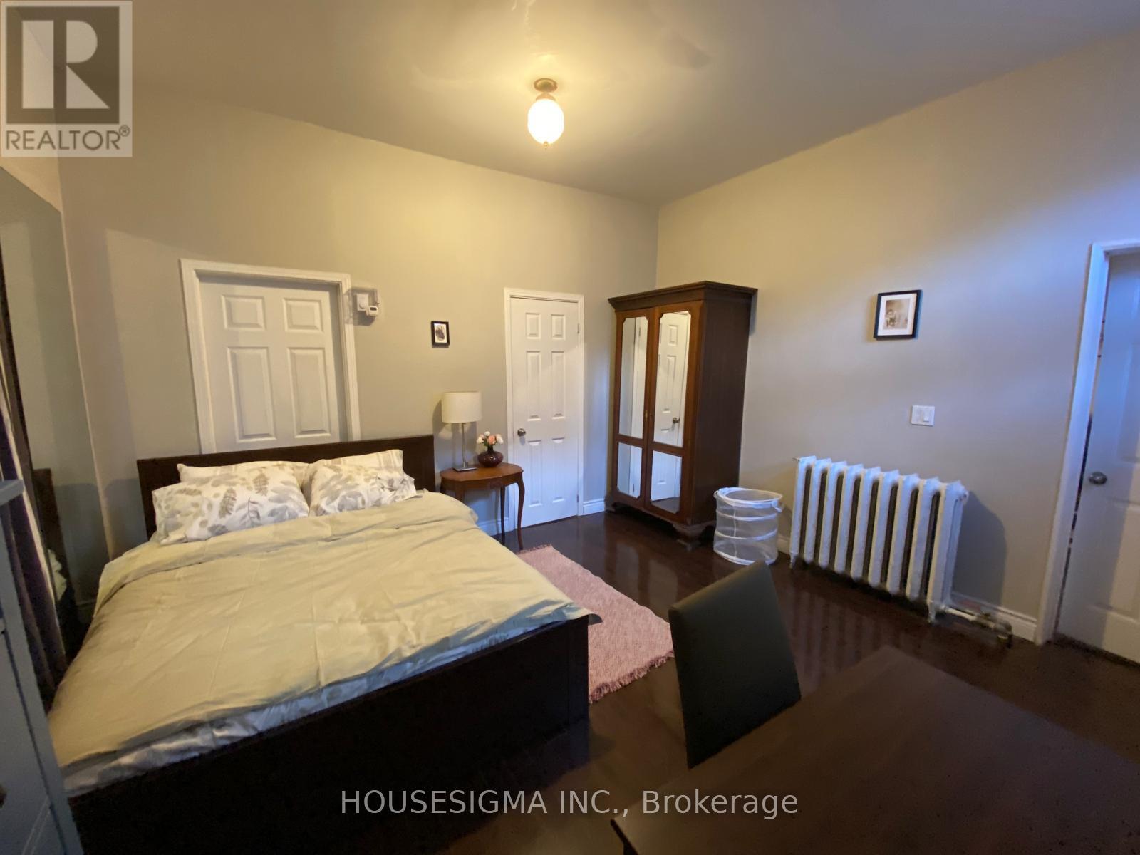 Main #1 - 104 Pembroke Street, Toronto, Ontario  M5A 2N8 - Photo 8 - C13869906