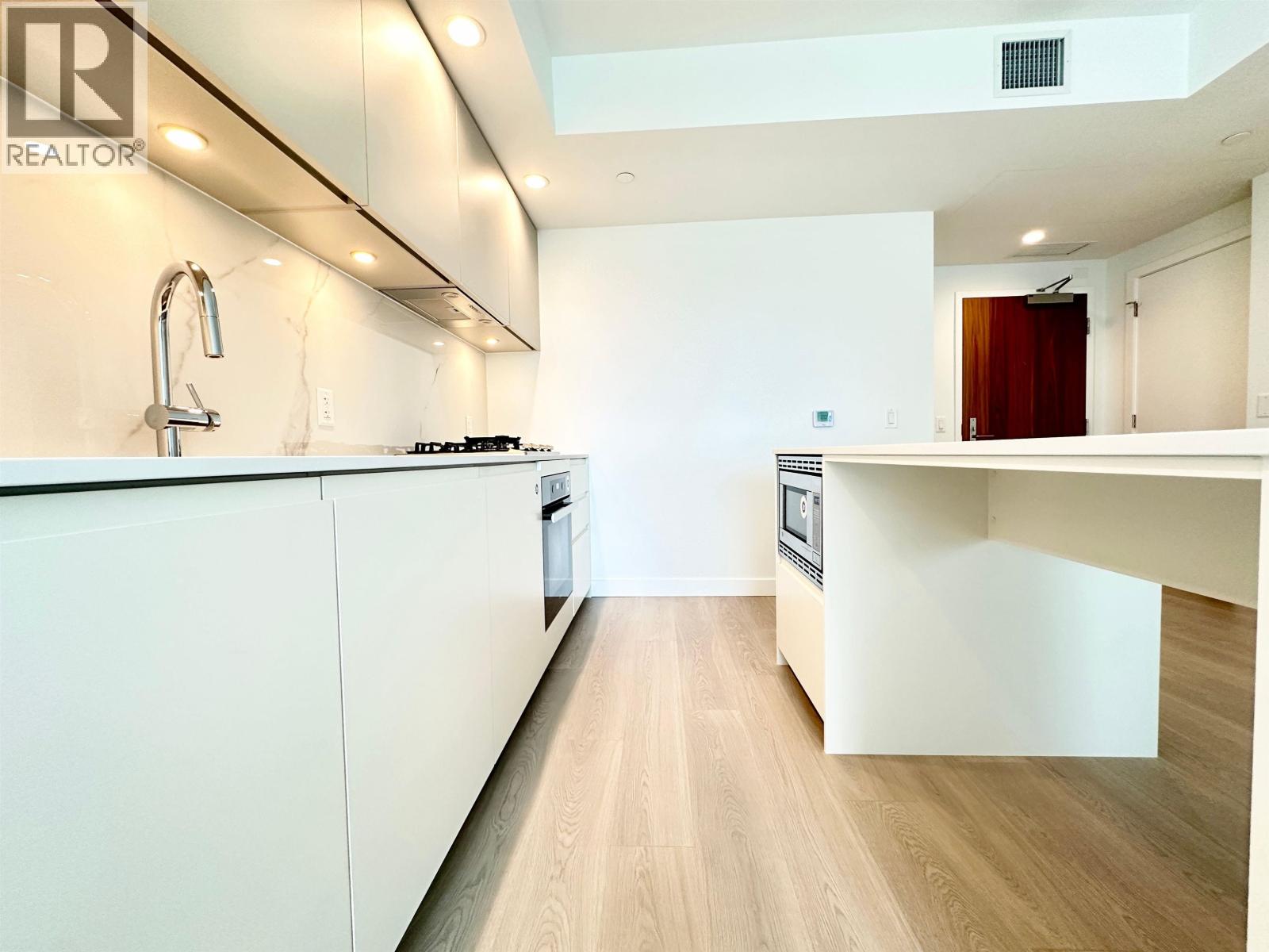 1408 6537 TELFORD AVENUE