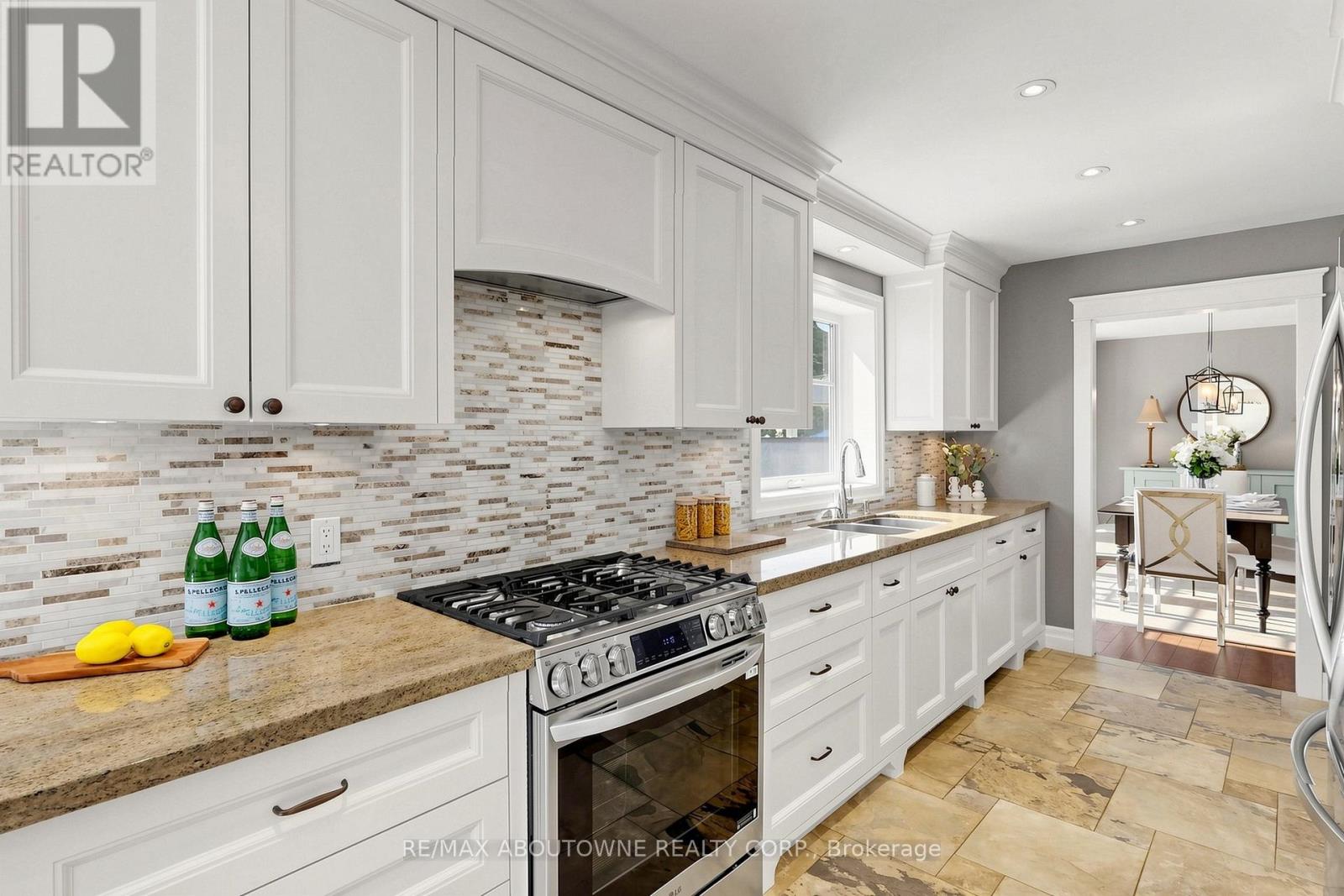 1304 Devon Road, Oakville, Ontario  L6J 2L8 - Photo 14 - W13869912