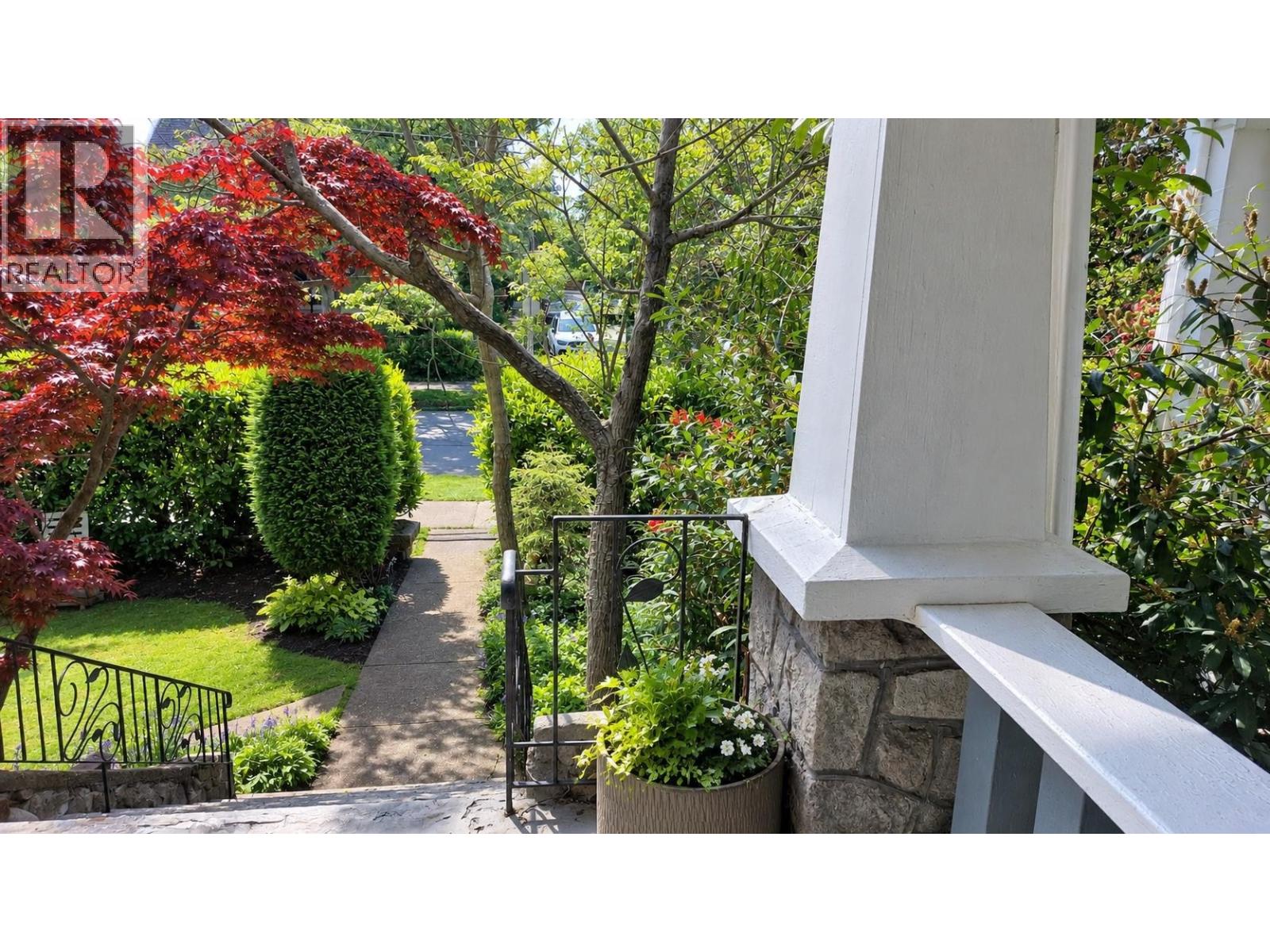 1951 NAPIER STREET