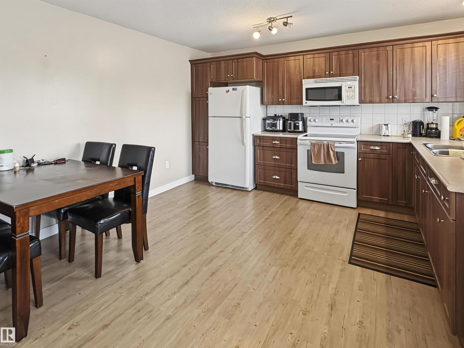 4816 54 ST