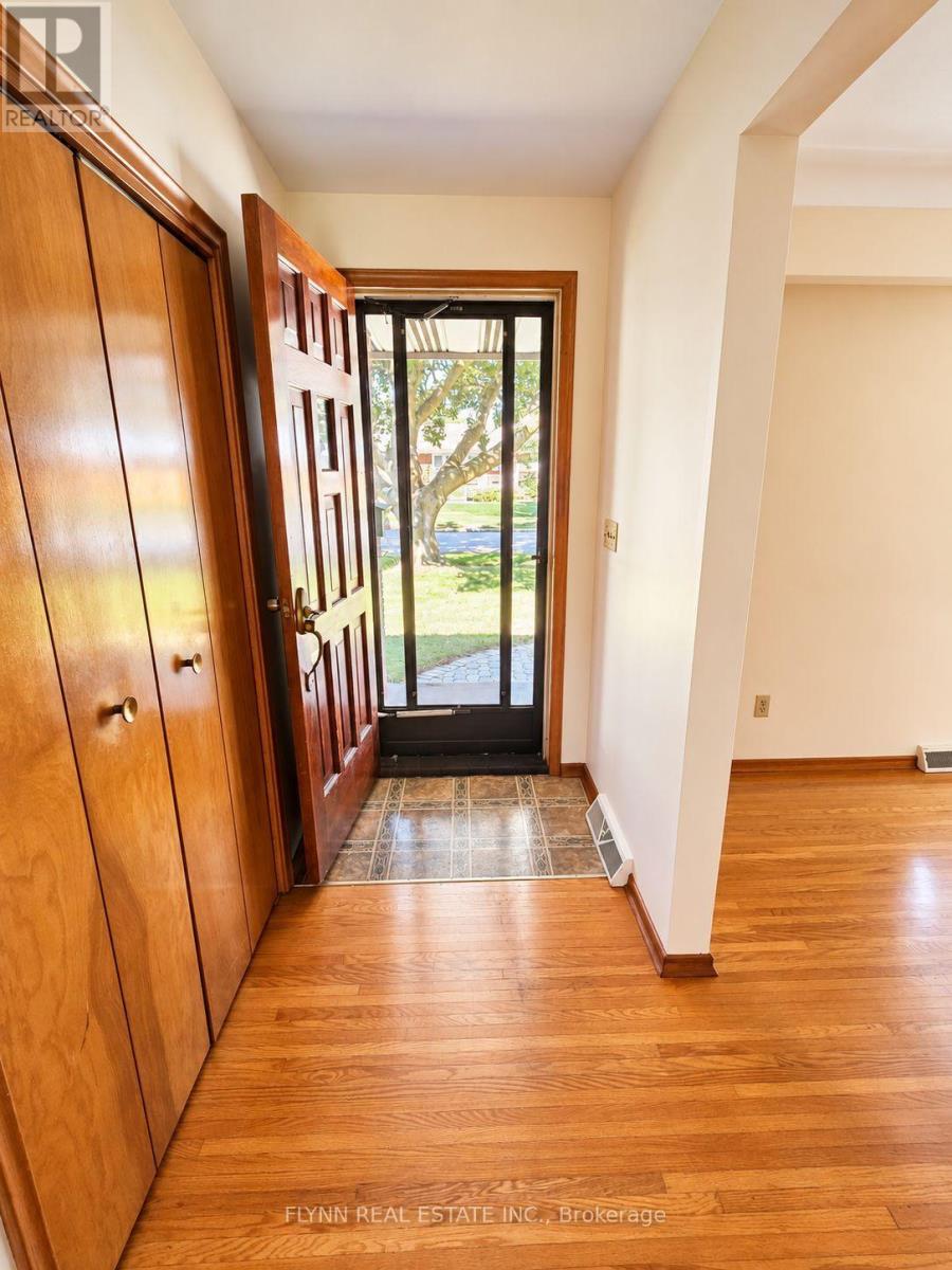6446 Sheldon Street, Niagara Falls, Ontario  L2E 5X2 - Photo 11 - X13869888