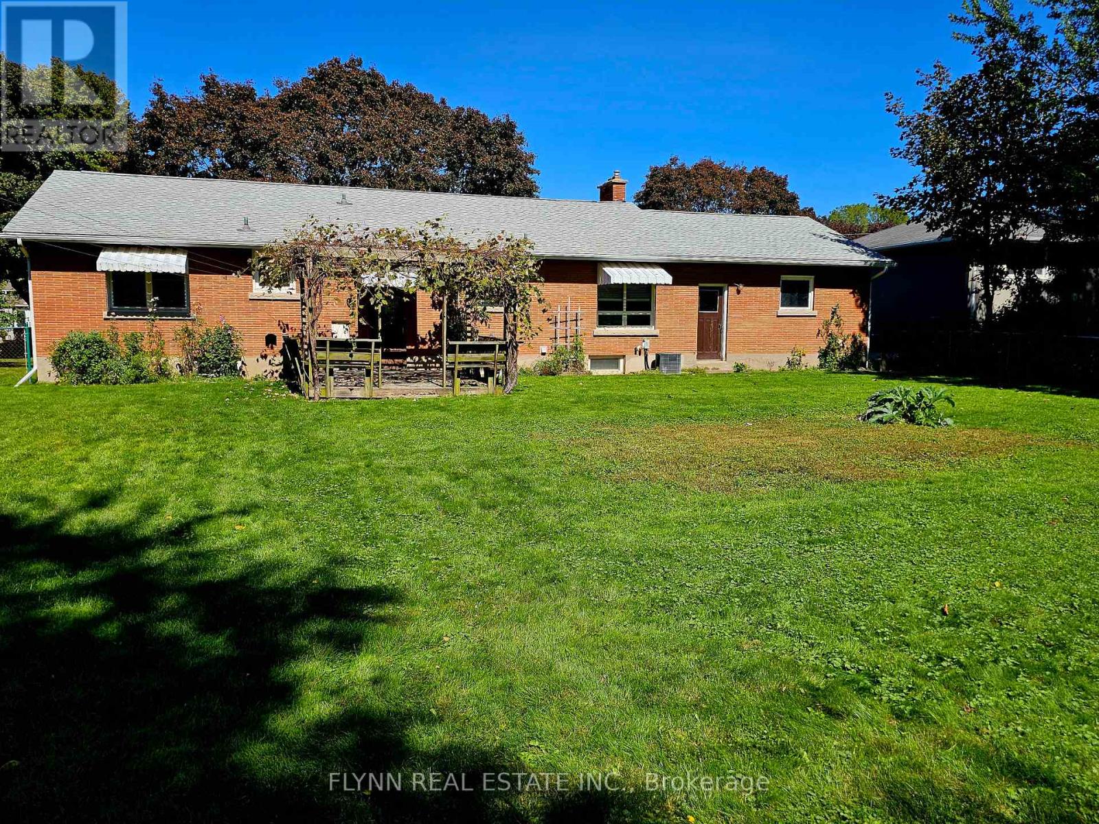 6446 Sheldon Street, Niagara Falls, Ontario  L2E 5X2 - Photo 5 - X13869888