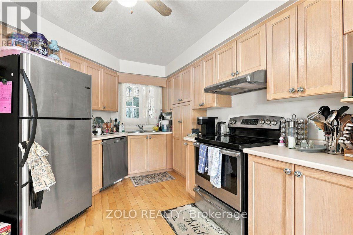 401 Hidden Creek Drive, Kitchener, Ontario  N2N 3N2 - Photo 12 - X13869904