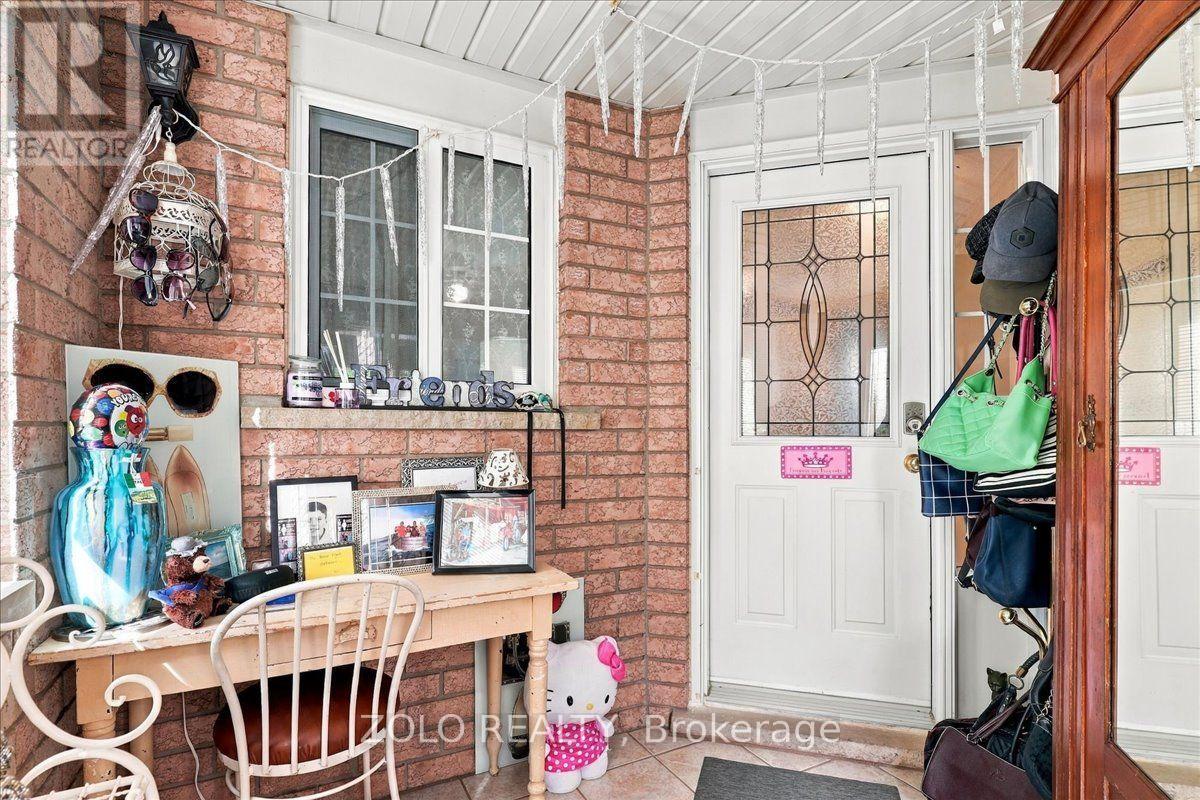401 Hidden Creek Drive, Kitchener, Ontario  N2N 3N2 - Photo 6 - X13869904