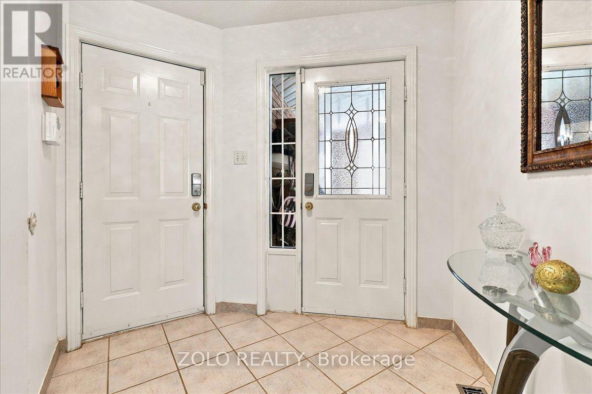 401 Hidden Creek Drive, Kitchener, Ontario  N2N 3N2 - Photo 7 - X13869904