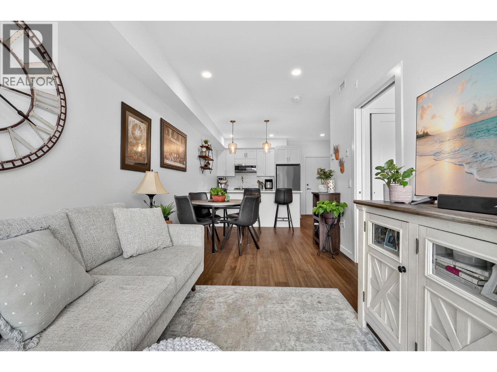2627 Gore Street Unit# 303