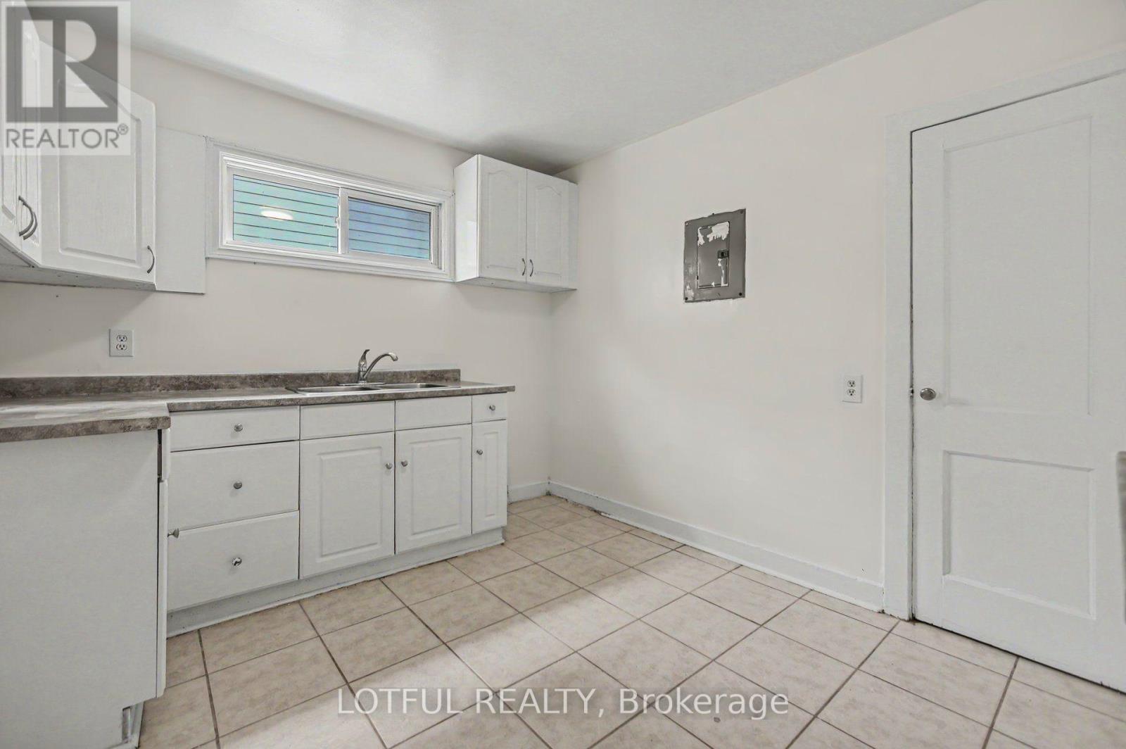 118 Marier Avenue, Ottawa, Ontario  K1L 5S1 - Photo 4 - X13869950