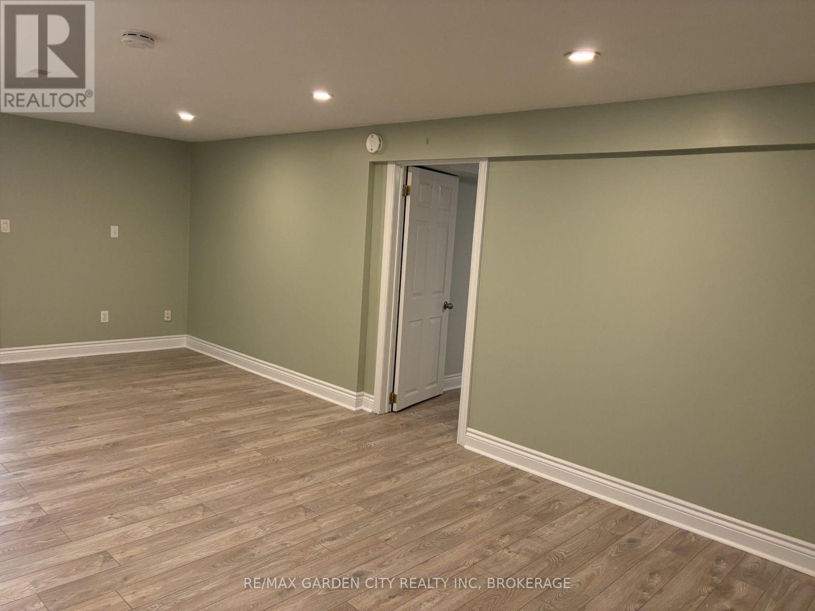 Lower - 44 Valencourt Drive, Welland (N. Welland), Ontario  L3C 1M8 - Photo 11 - X13869940