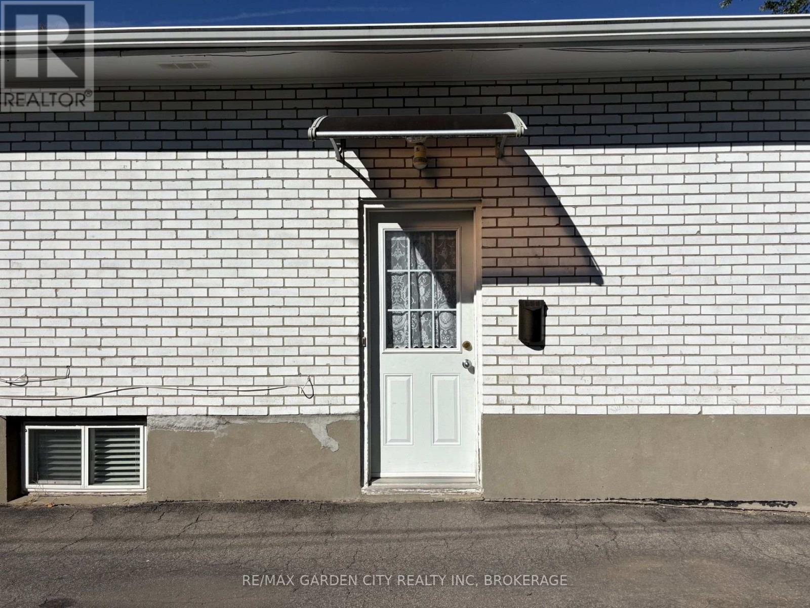 Lower - 44 Valencourt Drive, Welland (N. Welland), Ontario  L3C 1M8 - Photo 2 - X13869940