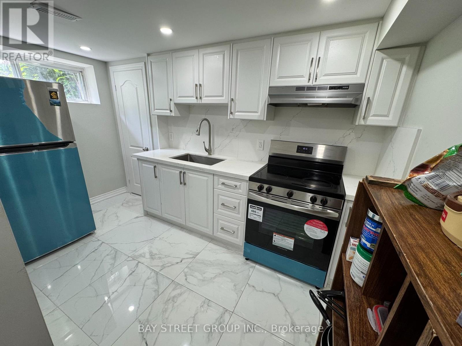 Basement Unit1 - 79 Ascolda Boulevard, Toronto, Ontario  M1J 2N9 - Photo 6 - E13869920