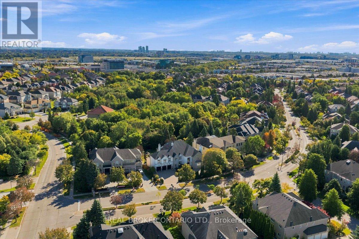 39 Dewbourne Avenue, Richmond Hill, Ontario  L4B 3G9 - Photo 8 - N13869942