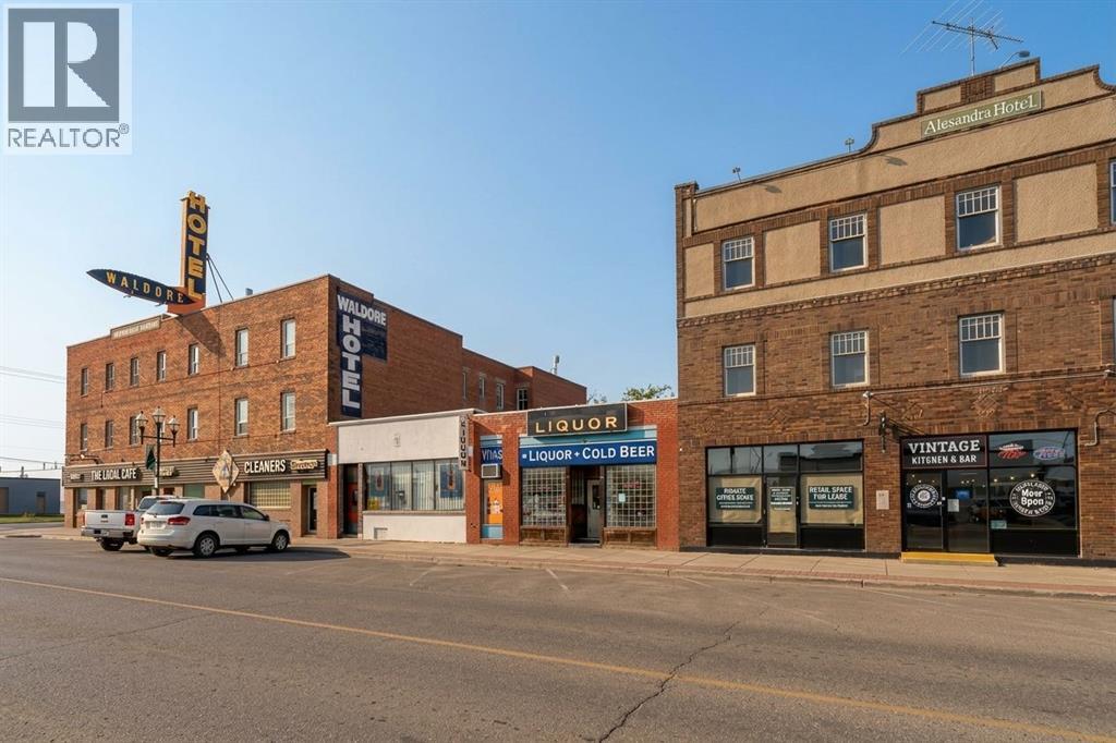 40 Railway Avenue W