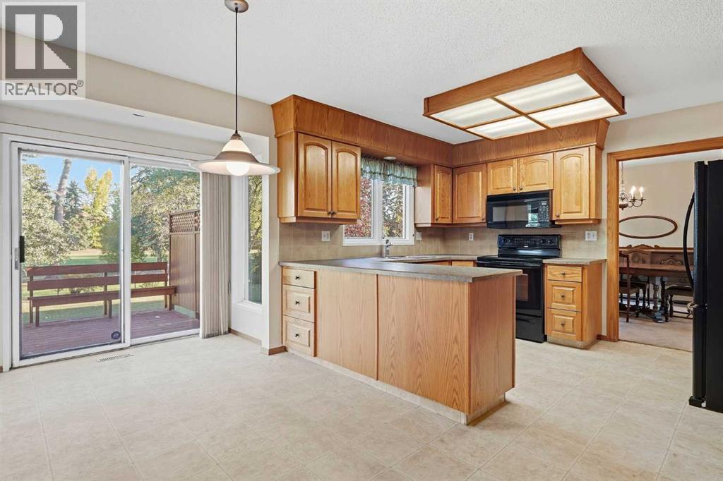 751 Willamette Drive SE