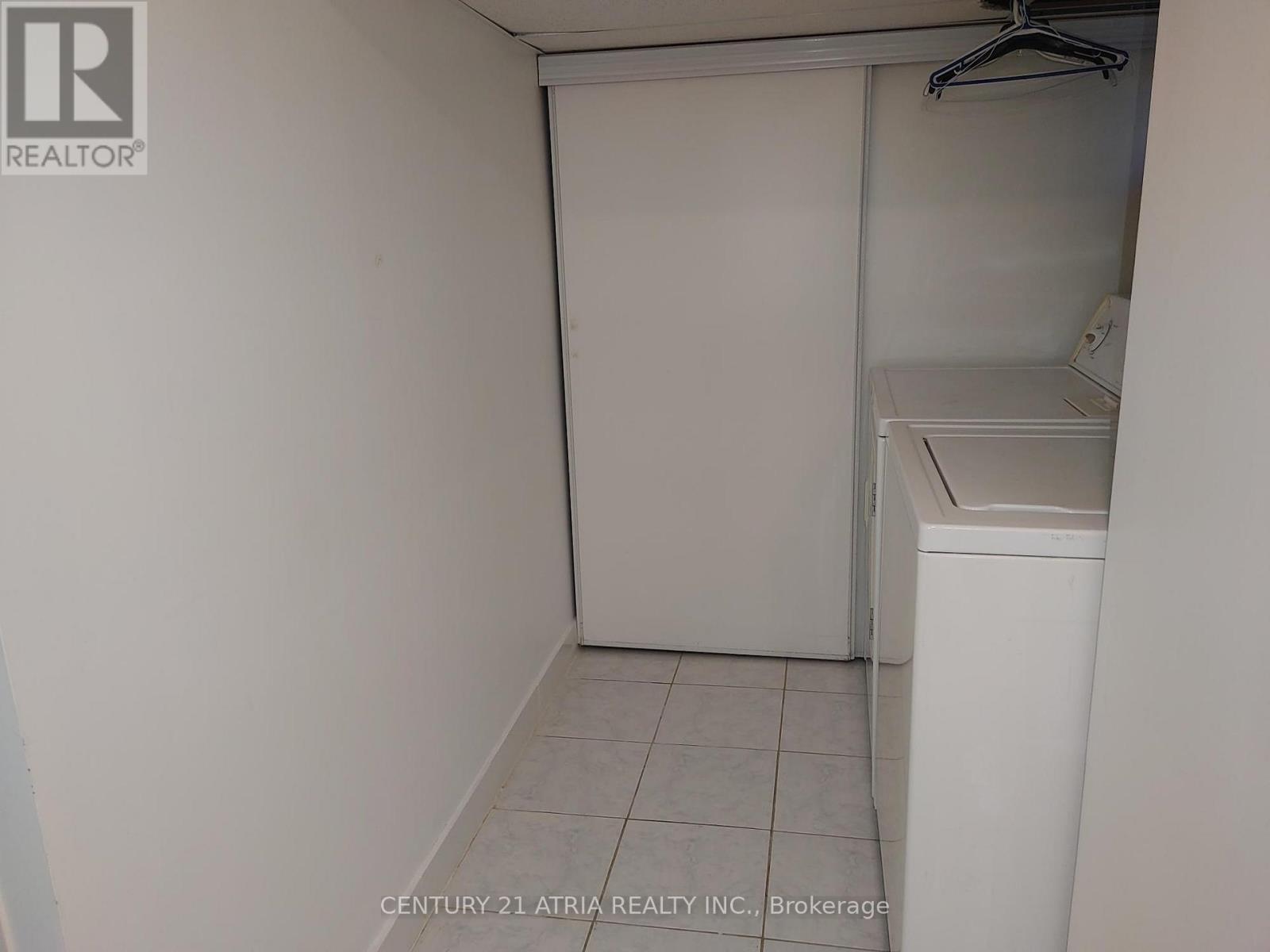 36 Chesapeake Avenue, Toronto, Ontario  M1L 1T3 - Photo 25 - E13865796