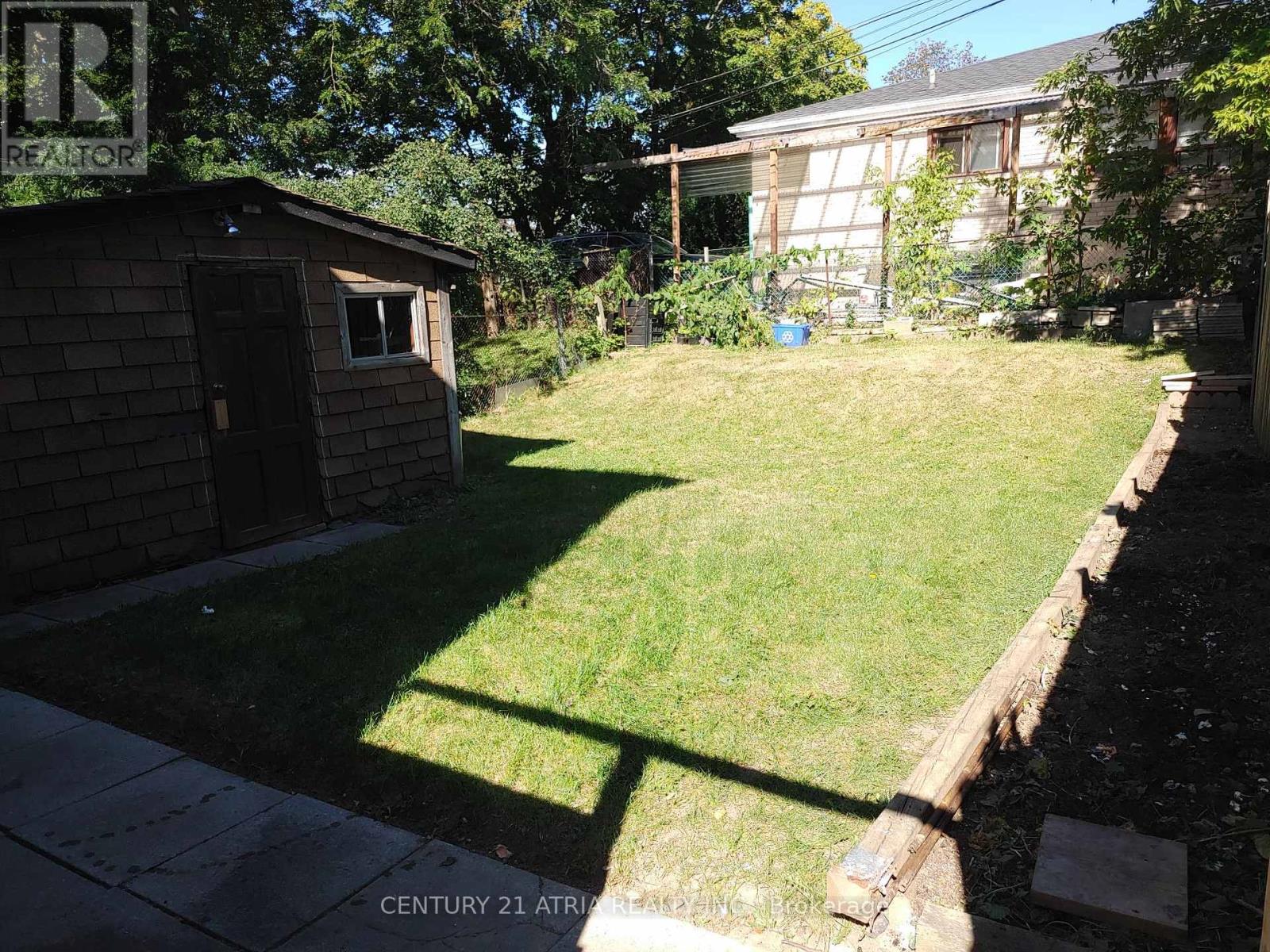 36 Chesapeake Avenue, Toronto, Ontario  M1L 1T3 - Photo 29 - E13865796