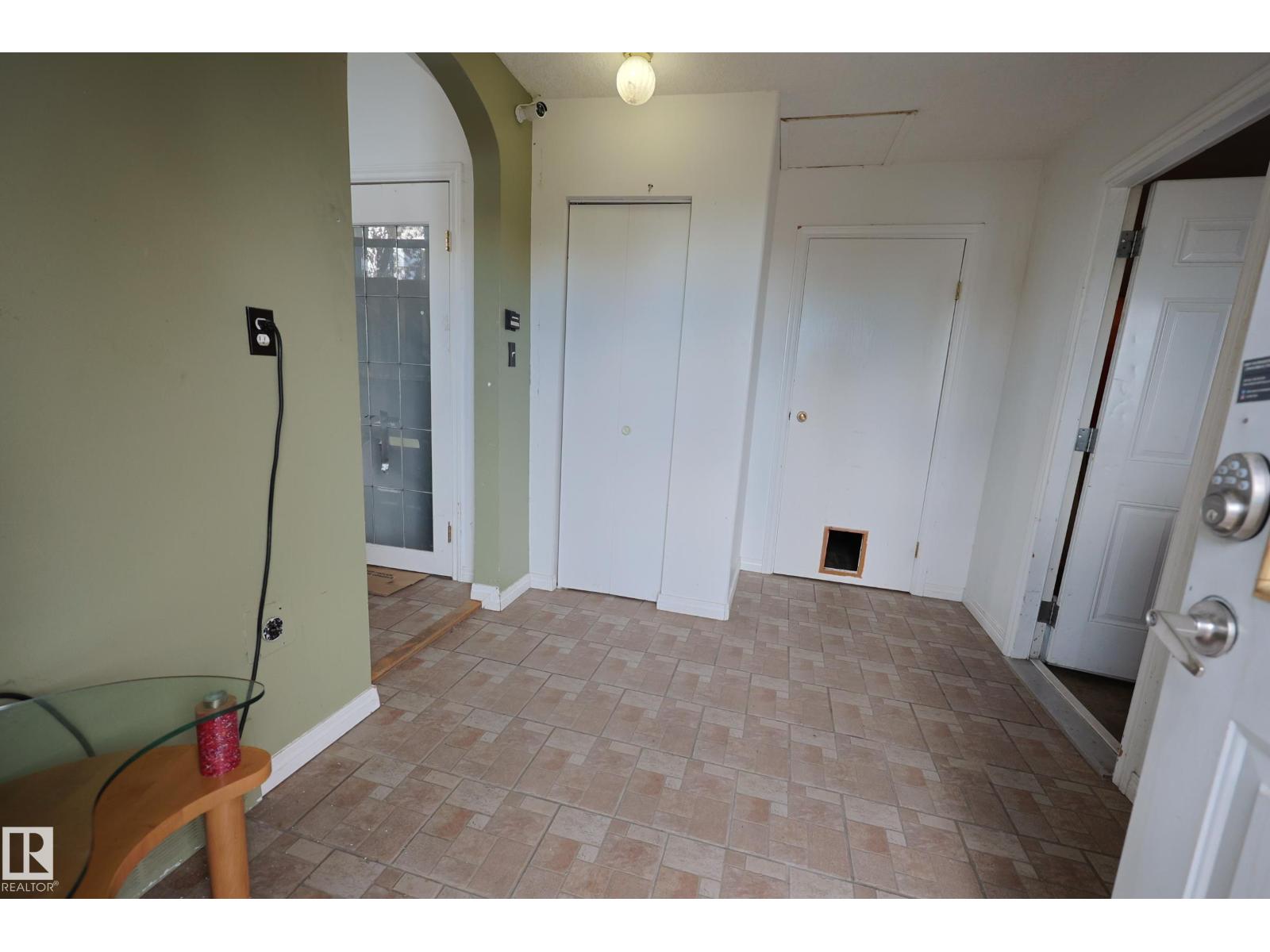 3327 STE. ANNE TR