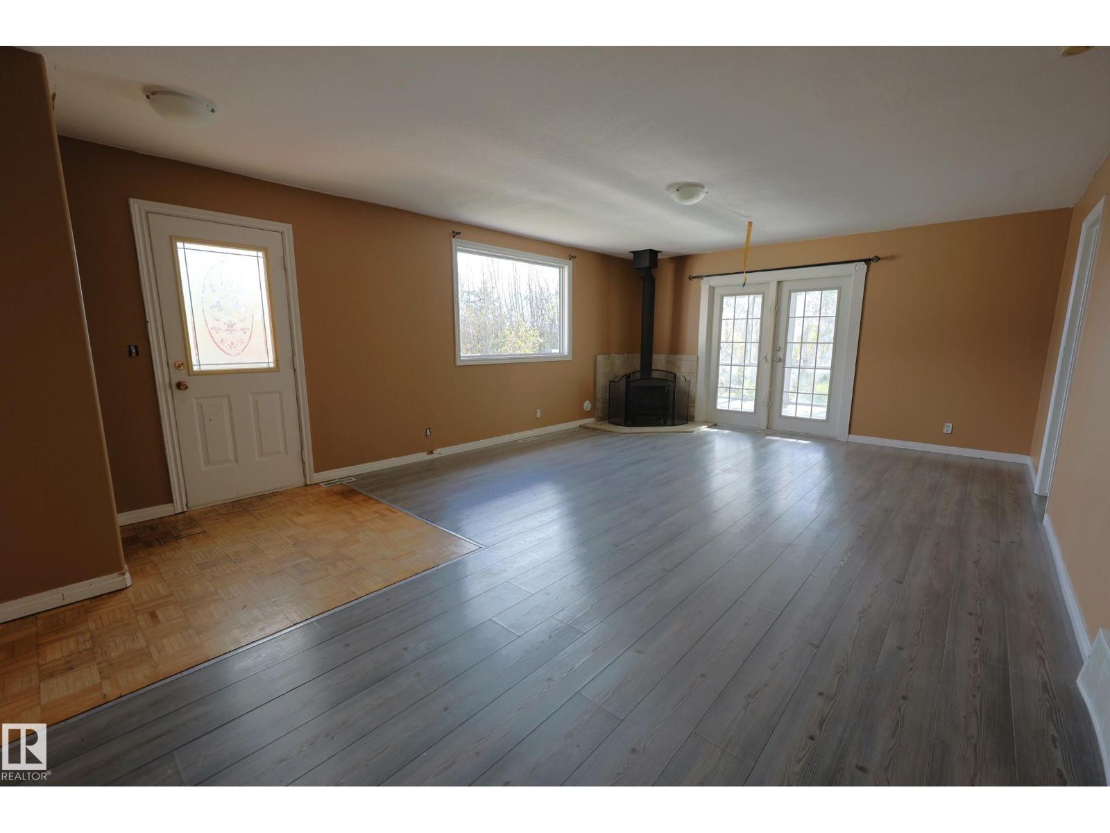 3327 STE. ANNE TR