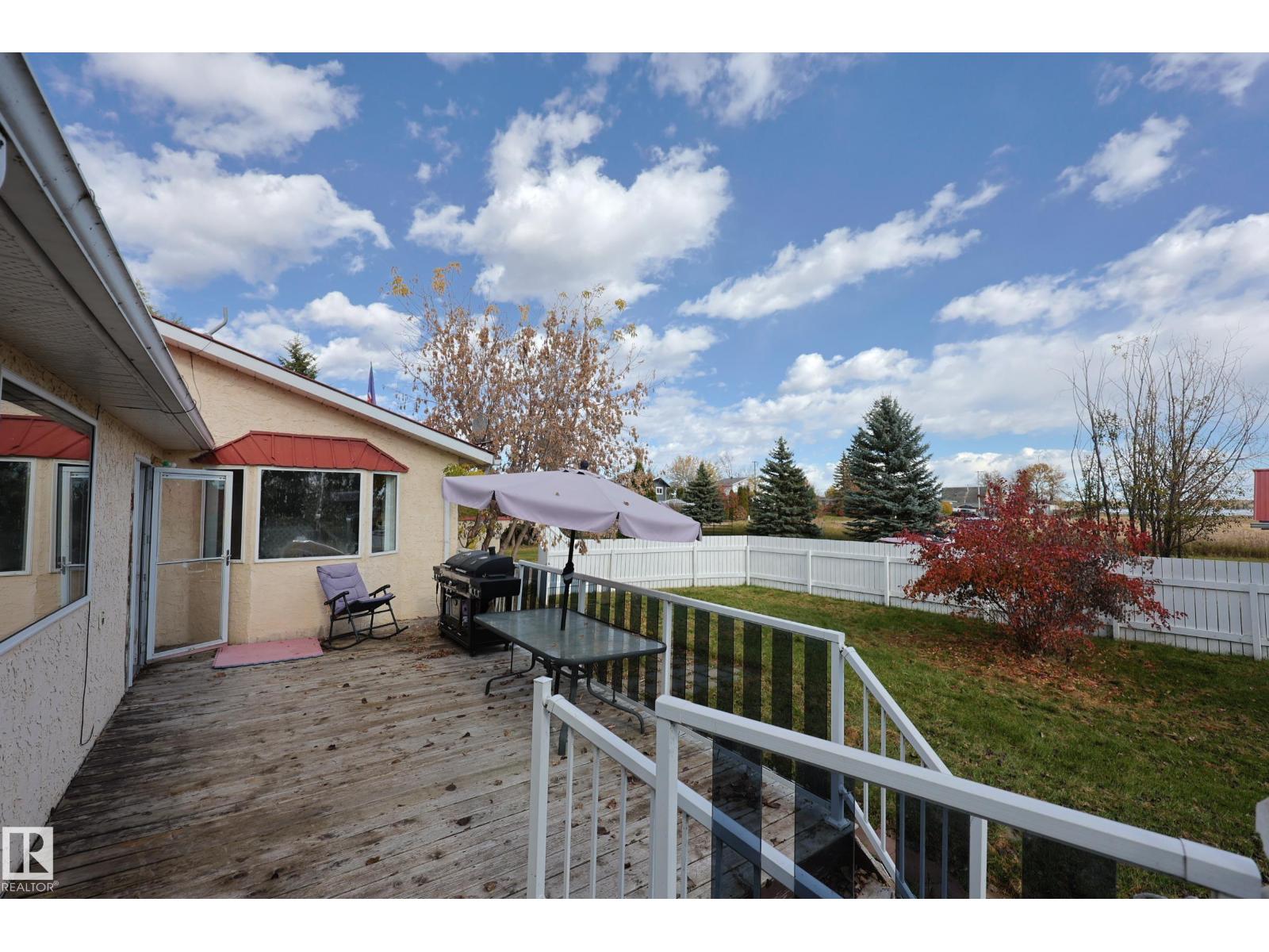3327 STE. ANNE TR