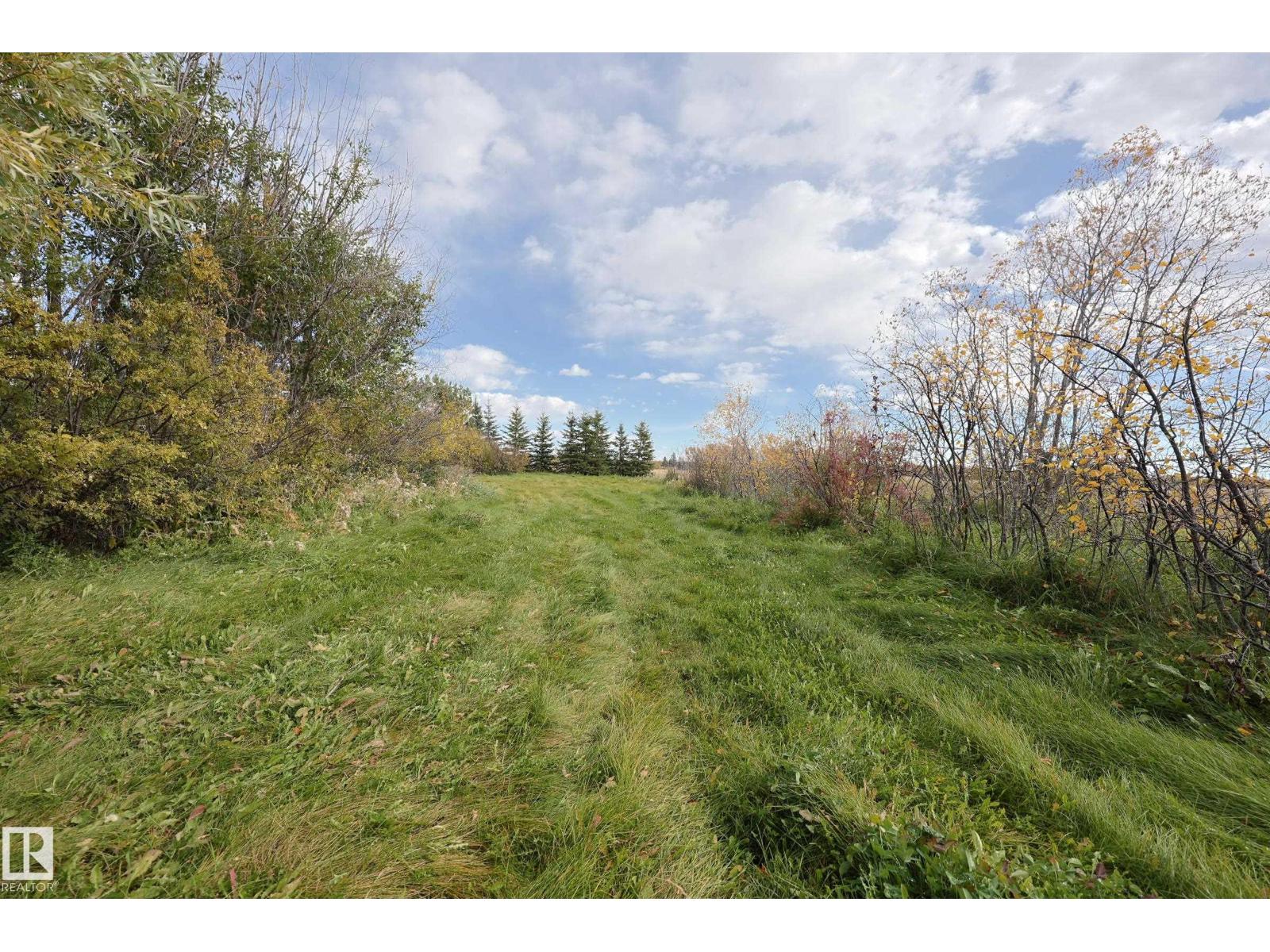 3327 STE. ANNE TR