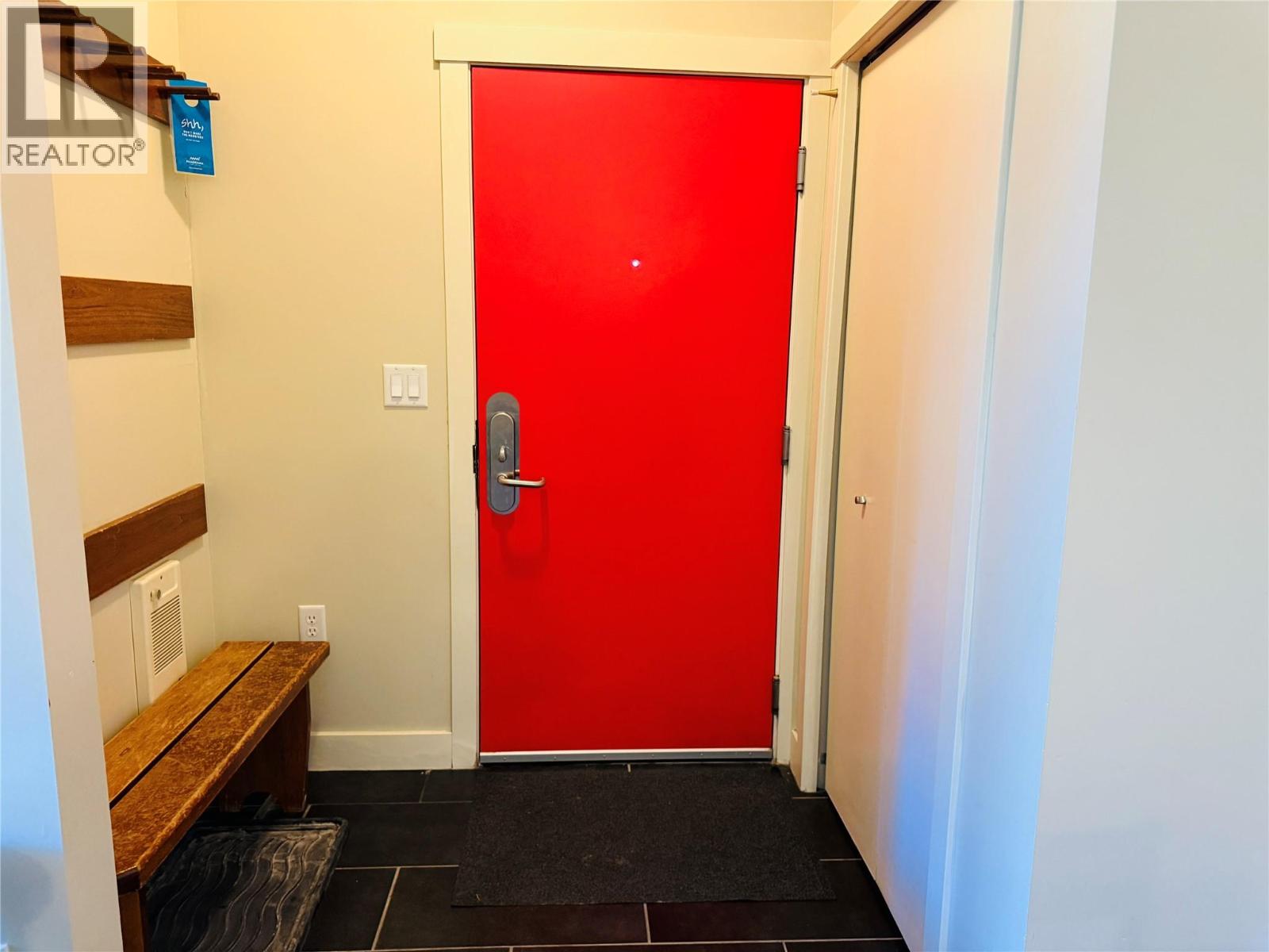 2049 SUMMIT Drive Unit# 215 D