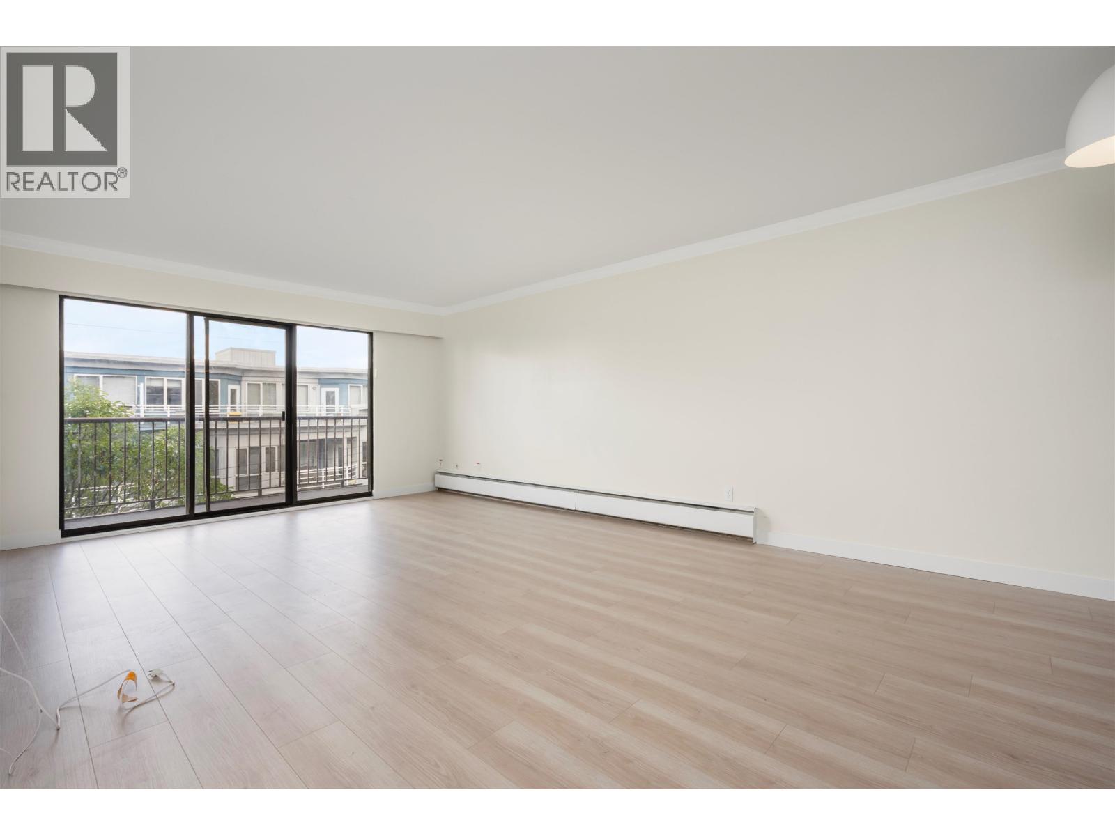 204 127 E 4th Street, North Vancouver, British Columbia  V7L 1H7 - Photo 10 - R3173191