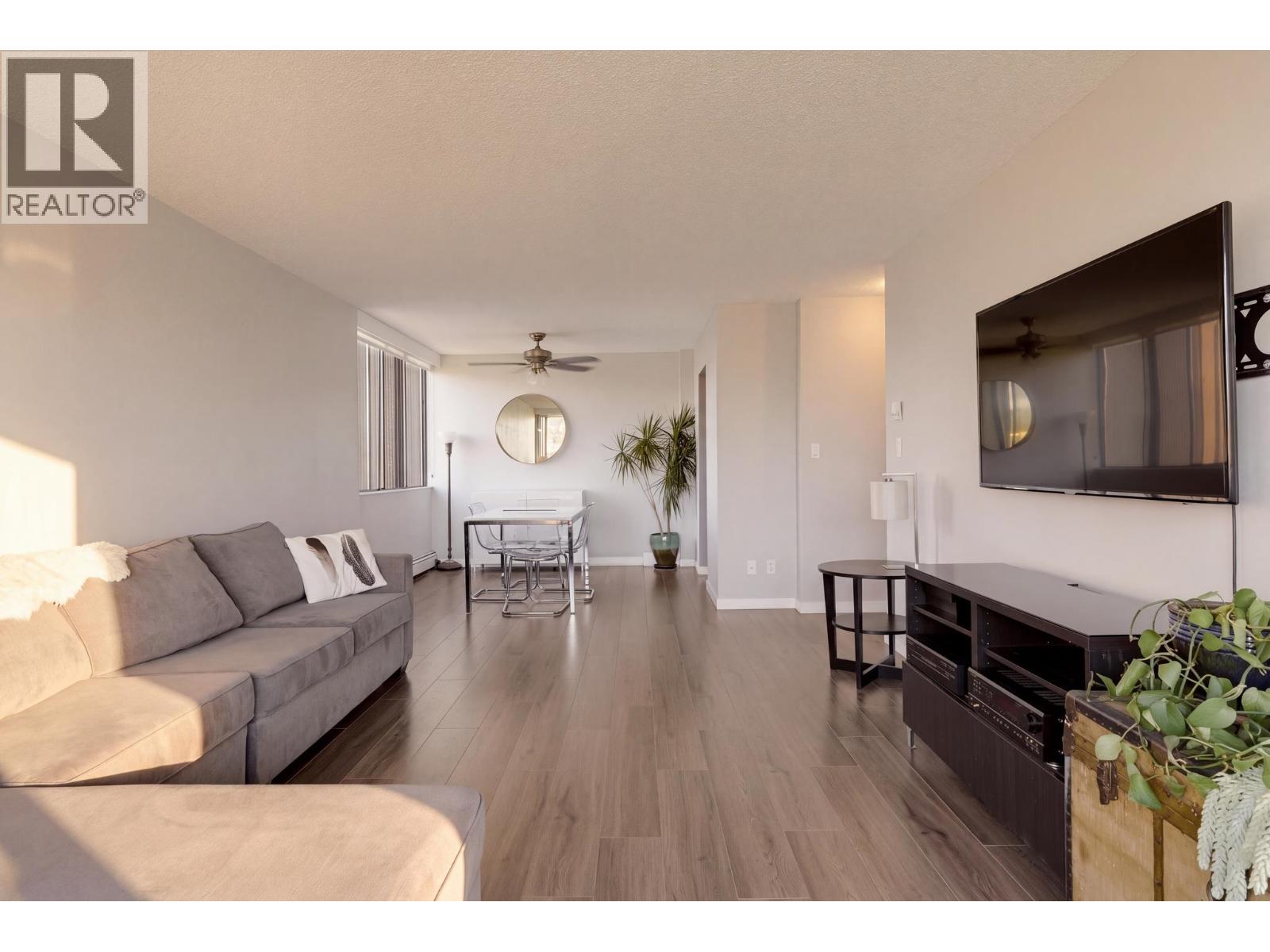 1303 2060 Bellwood Avenue, Burnaby, British Columbia  V5B 4V2 - Photo 13 - R3173192