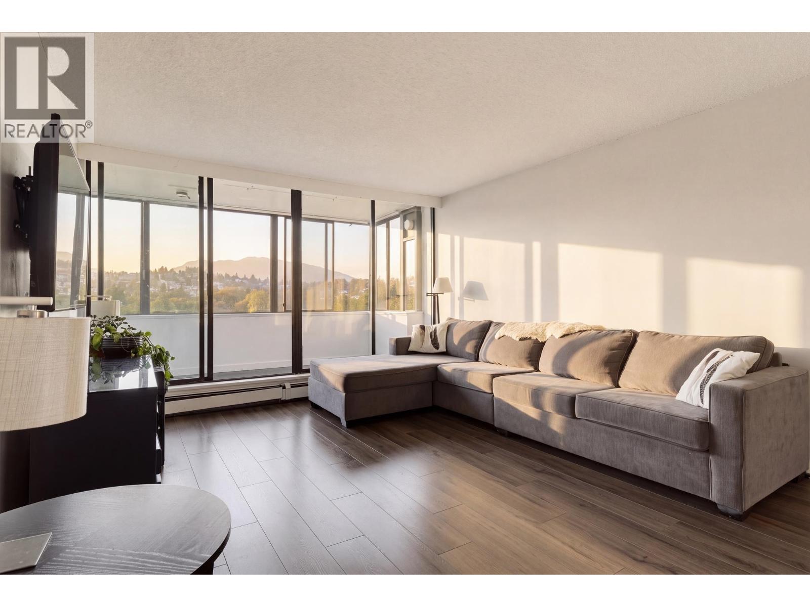 1303 2060 Bellwood Avenue, Burnaby, British Columbia  V5B 4V2 - Photo 4 - R3173192